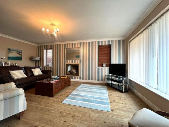 4 bedroom detached house to rent - Photo 1