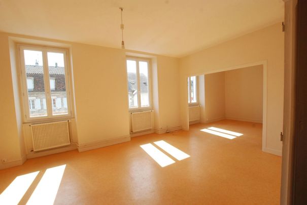 Location Appartement 2 pièces 69m² SOUILLAC 46200 - Photo 1