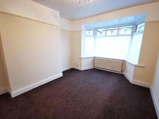 Ovington Grove, Newcastle Upon Tyne, NE5 - Photo 1