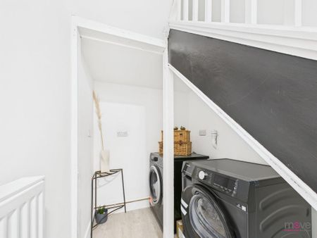 1 bedroom in a house share to rent - Photo 5