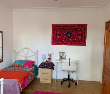 Room in a Shared House, Woodcroft Road, CR7 - Photo 6