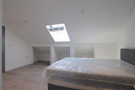 3 bedroom apartment to rent - Photo 3