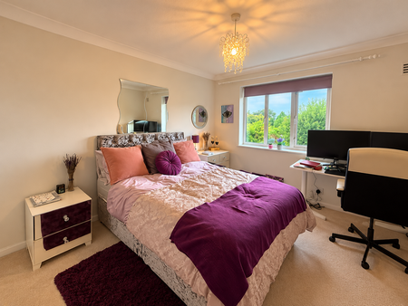 4 bedroom semi-detached house to rent - Photo 3