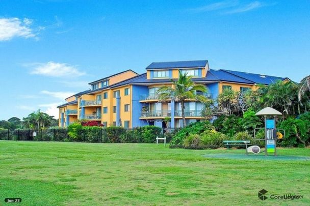 RENOVATED FURNISHED BEACHFRONT APARTMENT WITH POOL - Photo 1