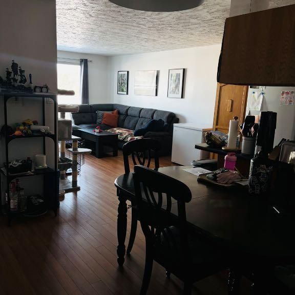 Superbe appartement 4 1/2 à Charlesbourg pour Mars - Photo 1