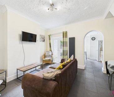 4 bedroom terraced house to rent - Photo 1