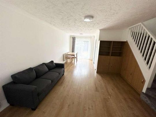 Ratcliffe Close, Uxbridge, UB8 - Photo 1