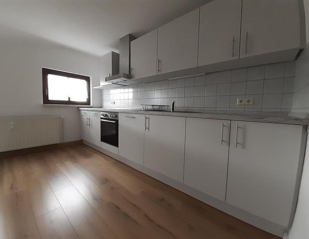SCHÖNE WOHNUNG MIT EINBAUKÜCHE IN LUNZENAU ZU VERMIETEN! - Foto 1