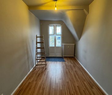 3-Zimmer-Wohnung im Dachgeschoss – mit Balkon und Wohlfühlfaktor - Photo 1
