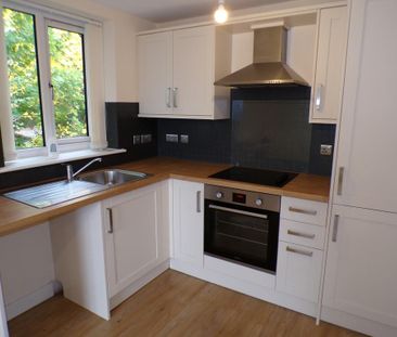 2 bedroom apartment to rent - Photo 4