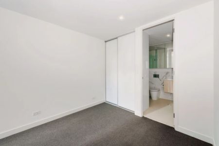 2Bedrooms, 2Bathrooms - Photo 4