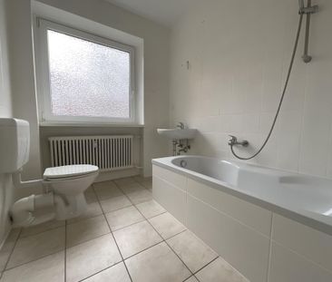 Großzügige 3-Zimmer-Etagenwohnung in Surheide - Photo 6