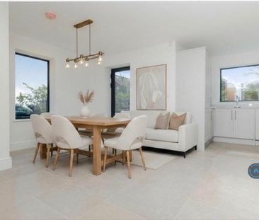 3 bedroom detached house to rent - Photo 3