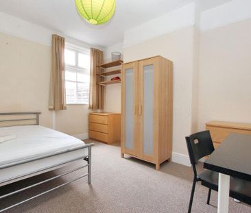 5 bedroom terraced house to rent - Photo 4