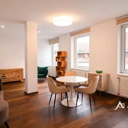 Pronájem krásného nadstandardně vybaveného bytu o dispozici 1+kk v centru města Brna na ulici Kobližná - Fotografie 1