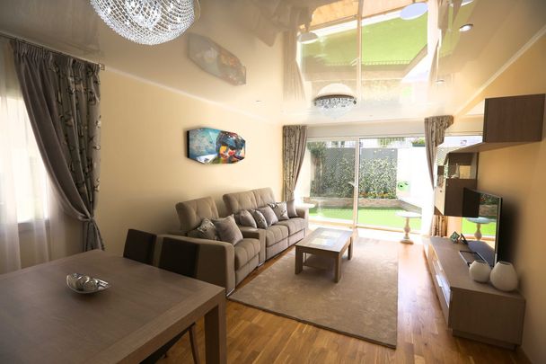 House in San Pedro de Alcántara, Costa del Sol - Photo 1