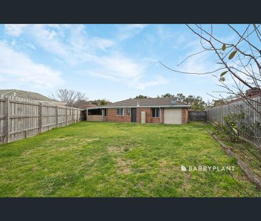 12 Bernard Court, Narre Warren South, Vic 3805 - Photo 4