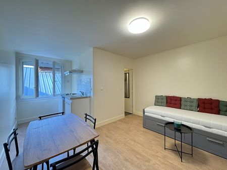 Location Appartement 1 pièce 19m² - Photo 2