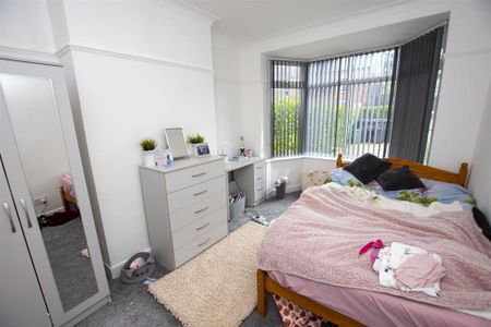 4 bedroom house to rent - Photo 2