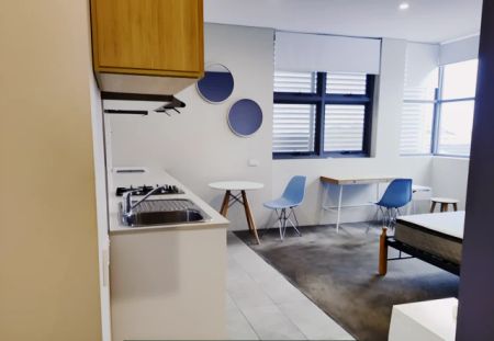 1 bedroom 1 bath - Photo 2