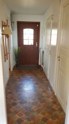 Hammarkroken, Angered - Photo 1