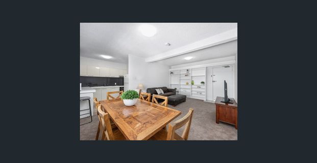 Furnished Apartment in Hamilton - Photo 1