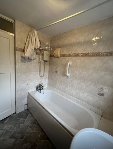 4 Bed Semi-Detached House, Brushfield Road, B42 - Photo 5