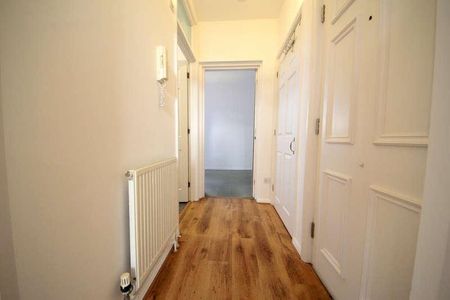 Pennington Drive, Winchmore Hill, N21 - Photo 4