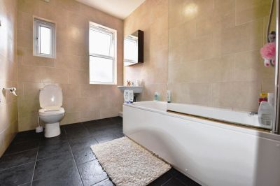 6 bedroom House in Richmond Mount (6 Bed), Leeds - Photo 1