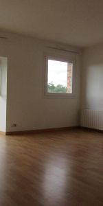 Location Appartement 2 pièces 64m² MAUREPAS 78310 - Photo 3