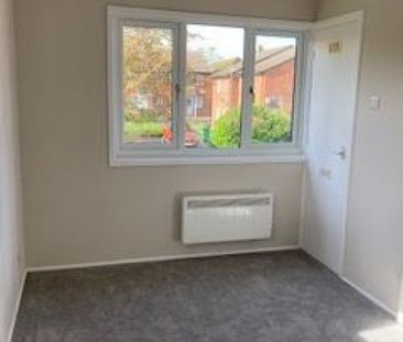 Clay Hill, Two Mile Ash, Milton Keynes, Buckinghamshire - - Photo 1