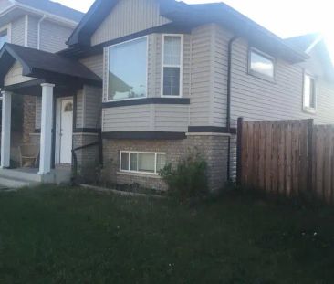 2-Bedroom Upper Level for Rent in saddleridge from 15/Oct/24 | Calgary - Photo 1