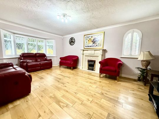 4 bedroom detached house to rent - Photo 1