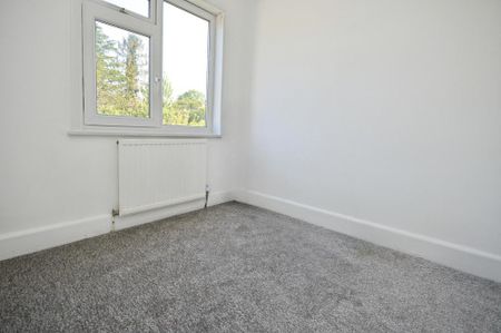 3 bedroom property to rent - Photo 4