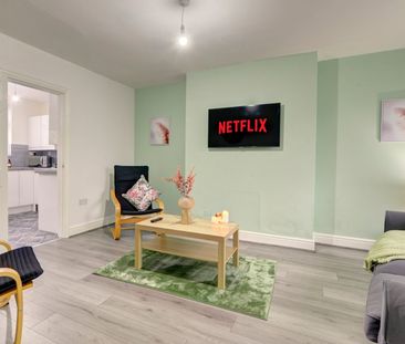 3 Bed Terraced House, Tomson Ave, CV6 - Photo 3