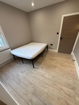 Room in a Shared House, Gloucester Road, E17 - Photo 1