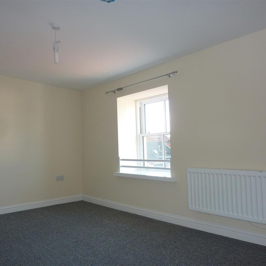 Benedict Court, Selby YO8 - Photo 1