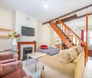 3 bedroom terraced house to rent - Photo 2