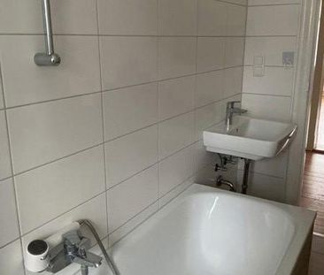 Schöne Altbauwohnung - ab sofort verfügbar - Foto 5