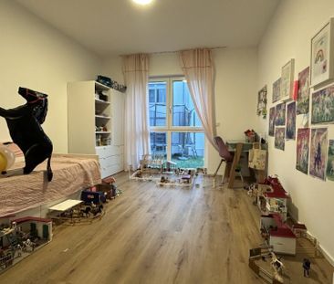 Neuwertige schöne 3-Zimmer-Erdgeschosswohnung mit Terrasse und Gart... - Photo 2