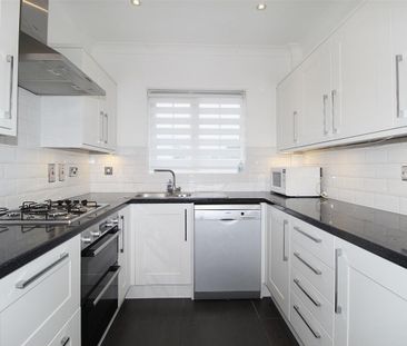 4 Bedroom House - Detached To Let - Photo 2