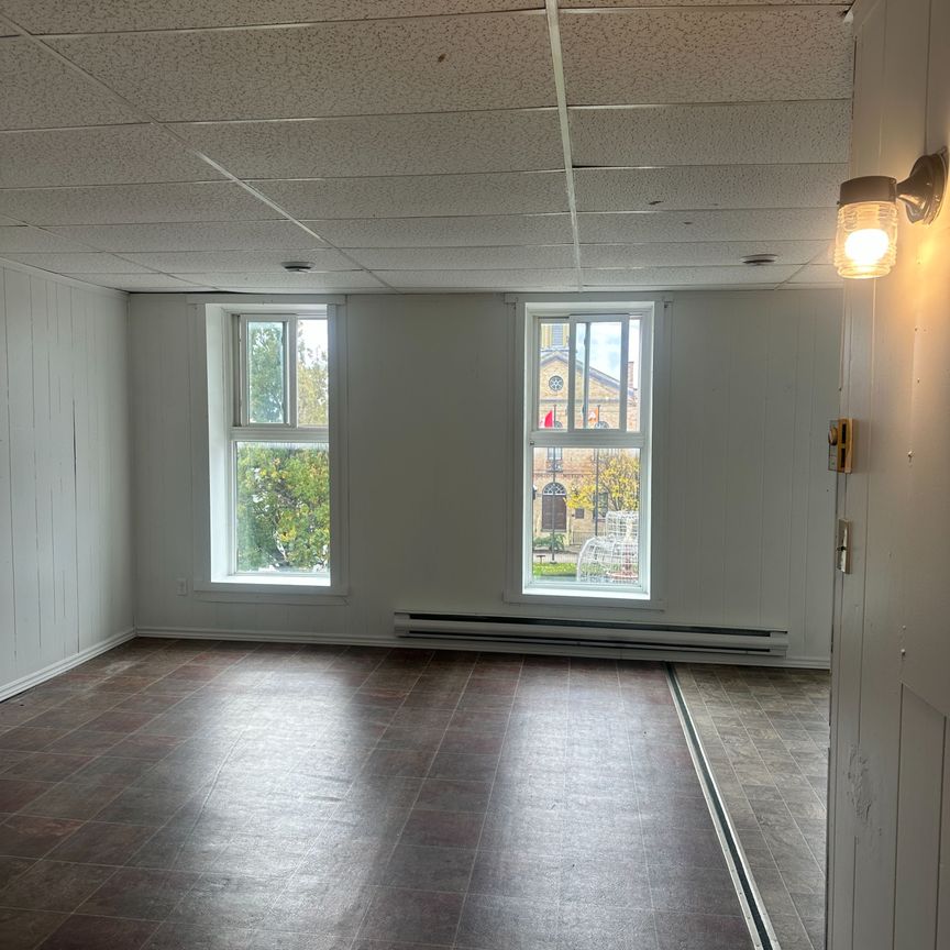 For Lease - 457 Dundas Street Unit# Unit 6, Woodstock, Ontario - Photo 1