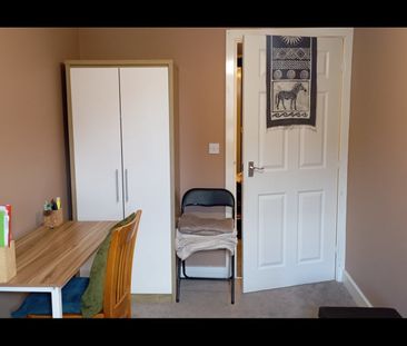 Room in a Shared Flat, Raynald Road, S2 - Photo 4