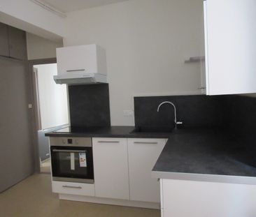 F3 - 7 PLACE DE BEAUNE 71100 CHALON S/SAONE - Photo 3