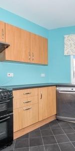 1 bedroom in a flat share to rent - Photo 4