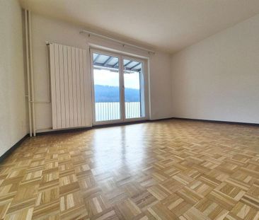 2-room apartment with large balcony and elevator! - Foto 1