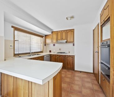 9 Melvyn Cres, Mount Clear VIC 3350 - Photo 6