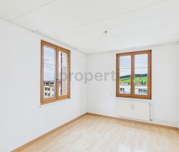 Traumhafte 4-Zimmer-Wohnung in Herisau mit grosser Terrasse - Photo 3