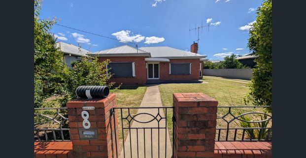 CENTRAL, PRIME POSITION - Photo 1