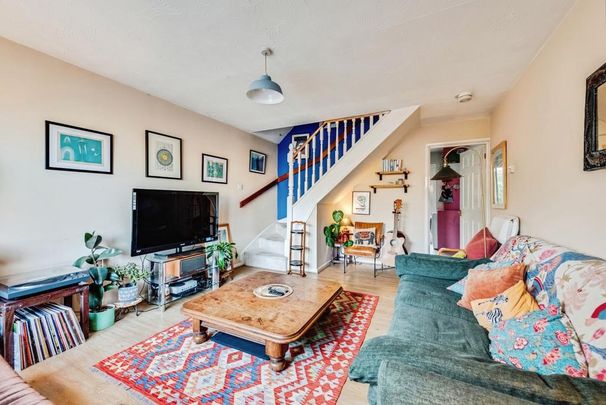 2 bedroom terraced house to rent - Photo 1
